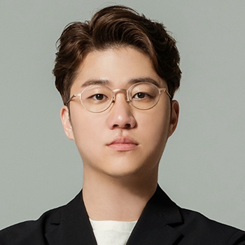 SY Lee
